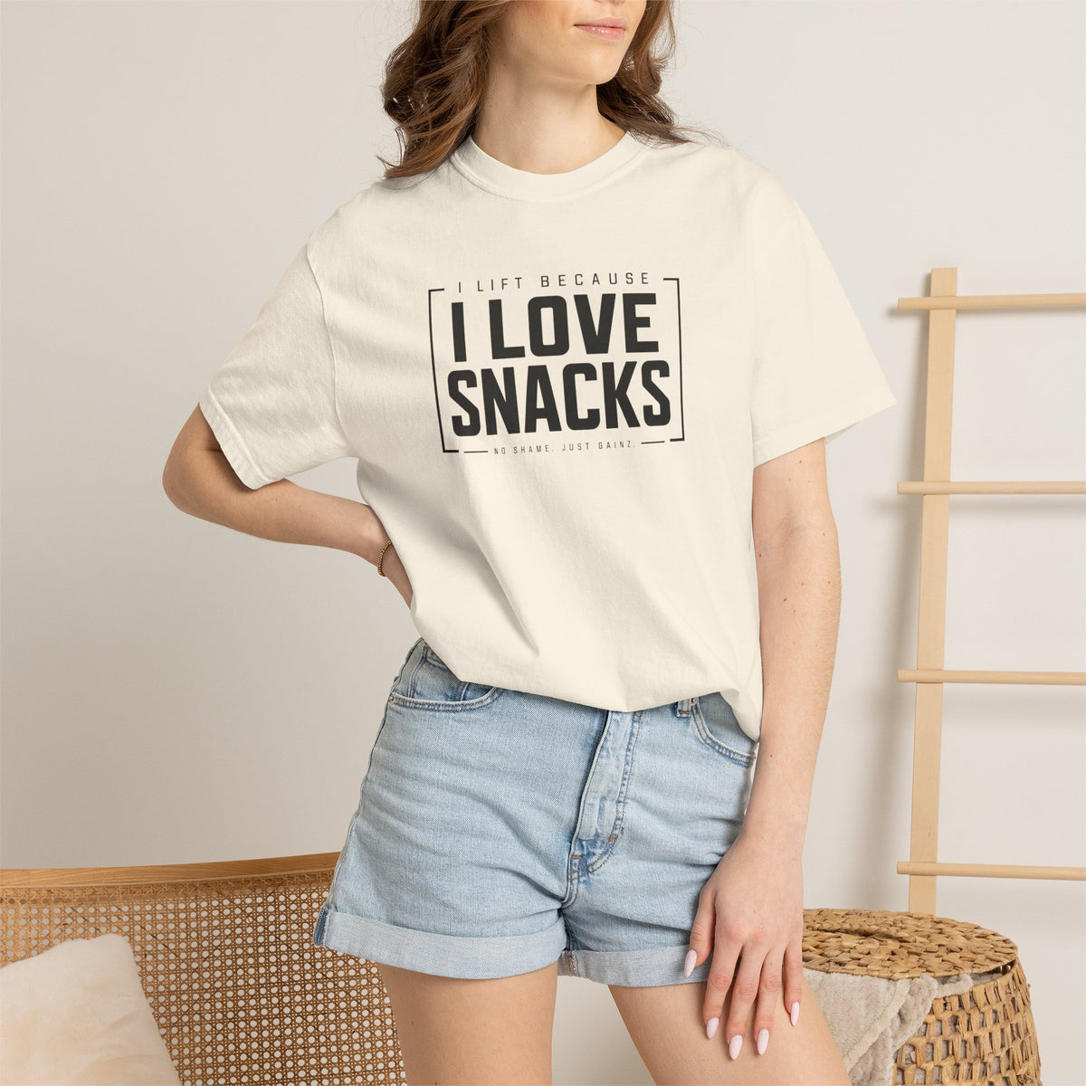 I Lift Because I Love Snacks TShirt