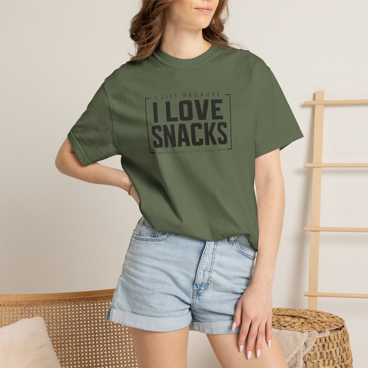I Lift Because I Love Snacks TShirt
